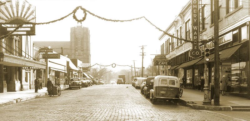 Looking south along 9th Street from Cherry Street in downtown Columbia, early 1940s, with the Virginia Building on the right.